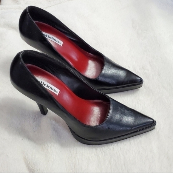 Delicious Shoes - MARY JANE style Black Stilletos Leather